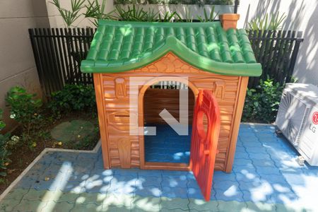 Apartamento à venda com 40m², 2 quartos e sem vagaÁrea comum - Playground