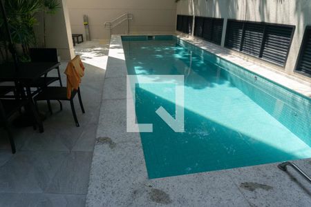 Apartamento à venda com 40m², 2 quartos e sem vagaÁrea comum - Piscina