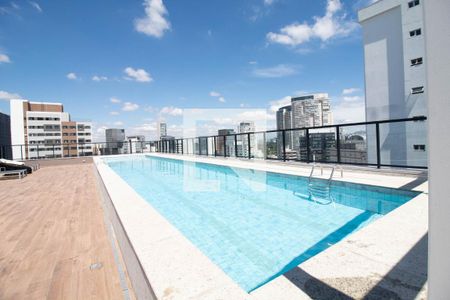 Studio à venda com 25m², 1 quarto e sem vagaÁrea comum - Piscina