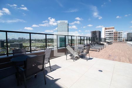 Studio à venda com 25m², 1 quarto e sem vagaÁrea comum - Piscina