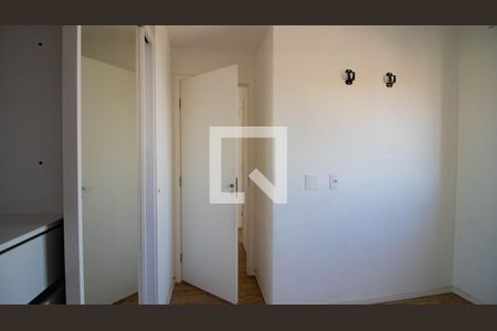 Quarto 2 de apartamento para alugar com 2 quartos, 42m² em Vila Gustavo, São Paulo