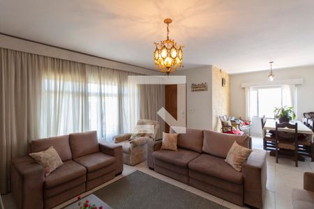 Sala de casa para alugar com 3 quartos, 540m² em Parque Boturussu, São Paulo