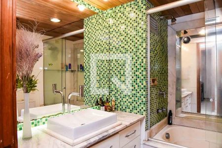 Apartamento à venda com 238m², 3 quartos e 2 vagasBanheiro