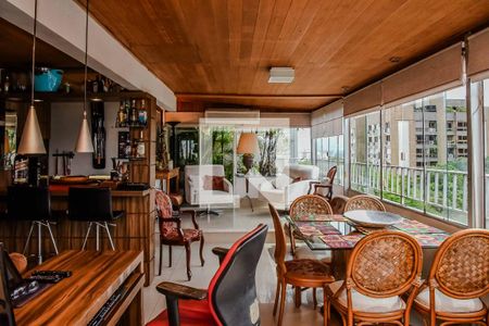 Apartamento à venda com 238m², 3 quartos e 2 vagasSala