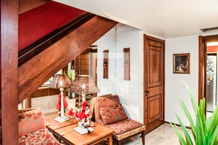 Hall de entrada de apartamento à venda com 3 quartos, 238m² em Floresta, Porto Alegre