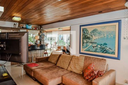 Sala de apartamento à venda com 3 quartos, 238m² em Floresta, Porto Alegre