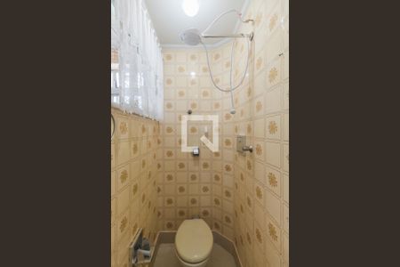 Apartamento para alugar com 98m², 3 quartos e sem vaga Apartamento para alugar com 98m², 3 quartos e sem vagaBanheiro da Área de Serviço