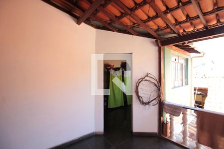 Casa à venda com 280m², 4 quartos e 5 vagasVaranda