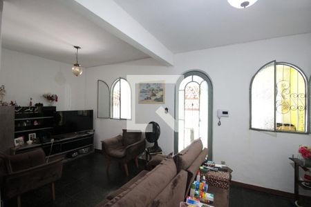 Sala de casa à venda com 4 quartos, 280m² em Santa Monica, Belo Horizonte