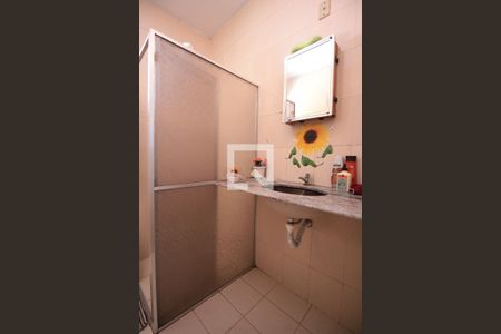 Casa à venda com 280m², 4 quartos e 5 vagasBanheiro Social