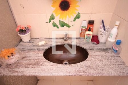 Casa à venda com 280m², 4 quartos e 5 vagasBanheiro Social