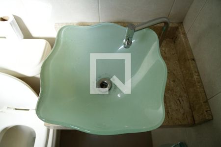 Casa de condomínio para alugar com 70m², 3 quartos e 2 vagasBanheiro da Suíte