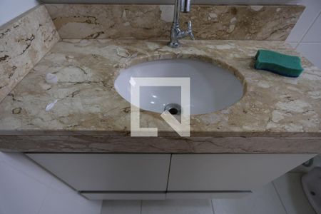 Casa de condomínio à venda com 65m², 3 quartos e 2 vagasBanheiro da Suíte