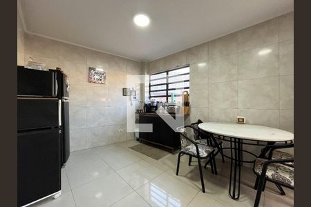 Casa para alugar com 220m², 3 quartos e 2 vagasCozinha