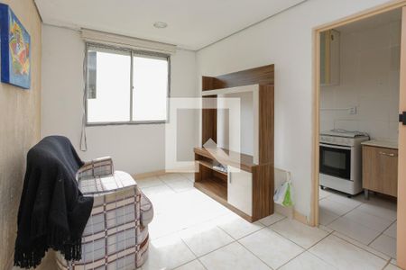 Sala de apartamento para alugar com 1 quarto, 40m² em Jardim Itu, Porto Alegre