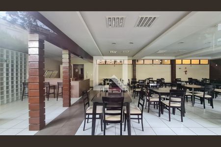 Apartamento para alugar com 40m², 1 quarto e 1 vaga Apartamento para alugar com 40m², 1 quarto e 1 vagaÁrea comum - Salão de festas