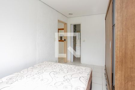 Quarto  de apartamento para alugar com 1 quarto, 40m² em Jardim Itu, Porto Alegre