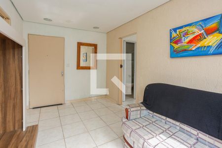 Sala de apartamento para alugar com 1 quarto, 40m² em Jardim Itu, Porto Alegre