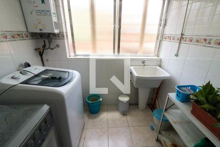 Apartamento para alugar com 68m², 2 quartos e 1 vaga Apartamento para alugar com 68m², 2 quartos e 1 vagaCozinha e Área de Serviço