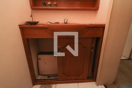 Lavabo de apartamento para alugar com 2 quartos, 68m² em Cristal, Porto Alegre