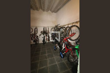 Bicicletário de apartamento para alugar com 2 quartos, 68m² em Cristal, Porto Alegre