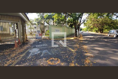 Apartamento para alugar com 60m², 2 quartos e 1 vagaFachada