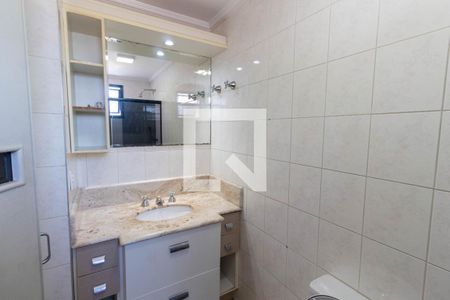 Apartamento à venda com 74m², 2 quartos e 1 vagaBanheiro da Suíte