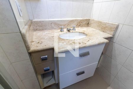 Apartamento à venda com 74m², 2 quartos e 1 vagaBanheiro da Suíte