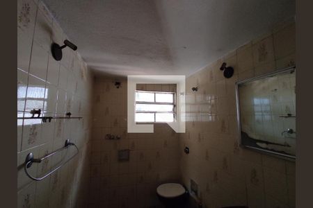 Casa à venda com 130m², 4 quartos e sem vaga Casa à venda com 130m², 4 quartos e sem vagaBanheiro 2