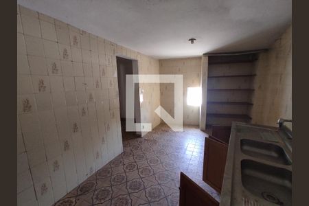 Casa à venda com 130m², 4 quartos e sem vaga Casa à venda com 130m², 4 quartos e sem vagaCozinha 2