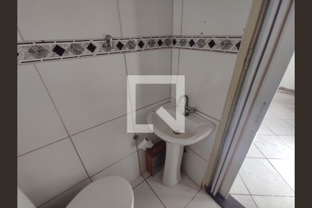 Casa à venda com 130m², 4 quartos e sem vaga