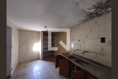 Casa à venda com 130m², 4 quartos e sem vaga Casa à venda com 130m², 4 quartos e sem vagaCozinha 2