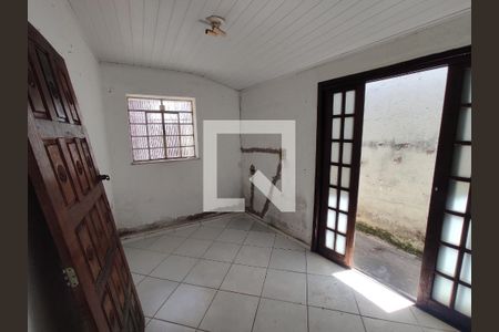 Casa à venda com 130m², 4 quartos e sem vaga
