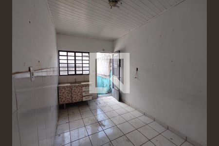 Casa à venda com 130m², 4 quartos e sem vaga Casa à venda com 130m², 4 quartos e sem vagaCozinha 1