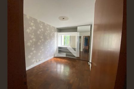 Apartamento para alugar com 108m², 2 quartos e 1 vagaSuite