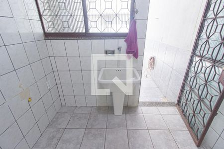 Casa de condomínio para alugar com 140m², 4 quartos e 2 vagasÁrea de Serviço