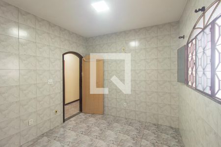 Casa de condomínio para alugar com 140m², 4 quartos e 2 vagasCopa