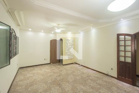 Sala de casa de condomínio para alugar com 4 quartos, 140m² em Campo Grande, Rio de Janeiro