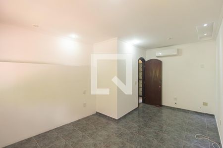 Casa de condomínio para alugar com 140m², 4 quartos e 2 vagasSuíte 2