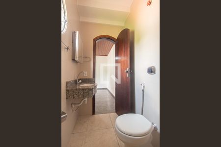 Casa de condomínio para alugar com 140m², 4 quartos e 2 vagasBanheiro da Suíte 3