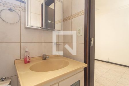 Casa de condomínio para alugar com 140m², 4 quartos e 2 vagasDetalhe do Banheiro da Suíte 1