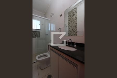 Casa à venda com 110m², 3 quartos e 2 vagasBanheiro Social