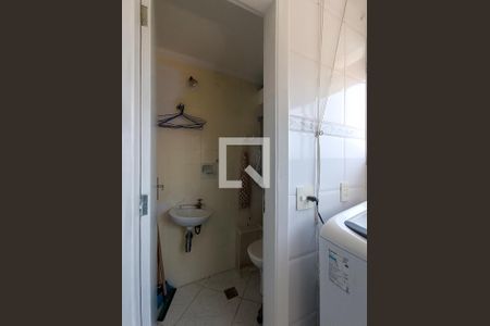 Apartamento à venda com 63m², 2 quartos e 2 vagasBanheiro de serviço