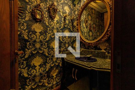 Casa de condomínio à venda com 900m², 6 quartos e 3 vagas Casa de condomínio à venda com 900m², 6 quartos e 3 vagasLavabo