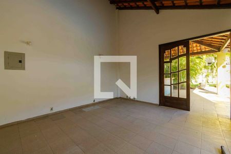 Casa de condomínio à venda com 900m², 6 quartos e 3 vagas Casa de condomínio à venda com 900m², 6 quartos e 3 vagasSala de Ginástica