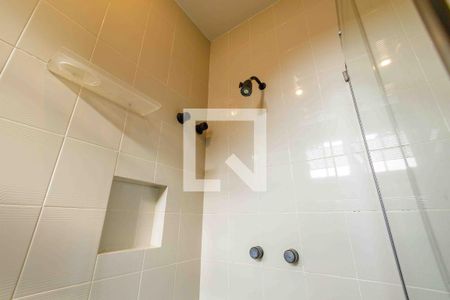 Casa de condomínio à venda com 900m², 6 quartos e 3 vagas Casa de condomínio à venda com 900m², 6 quartos e 3 vagasBanheiro Suíte 5