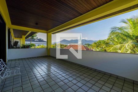 Casa de condomínio à venda com 900m², 6 quartos e 3 vagas Casa de condomínio à venda com 900m², 6 quartos e 3 vagasSuíte 3 Varanda