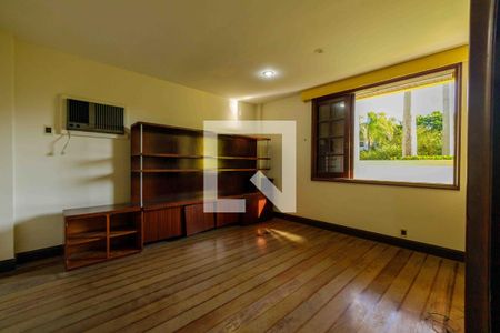 Casa de condomínio à venda com 900m², 6 quartos e 3 vagas Casa de condomínio à venda com 900m², 6 quartos e 3 vagasSuíte 1