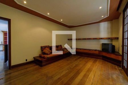 Casa de condomínio à venda com 900m², 6 quartos e 3 vagas Casa de condomínio à venda com 900m², 6 quartos e 3 vagasSala Privativa