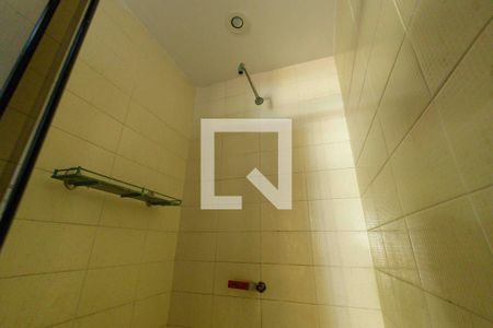 Casa de condomínio à venda com 900m², 6 quartos e 3 vagas Casa de condomínio à venda com 900m², 6 quartos e 3 vagasBanheiro Quintal